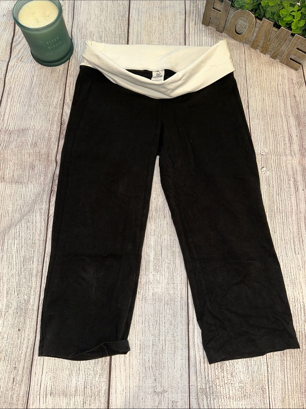 Black Fold-Over Waistcapri Pants